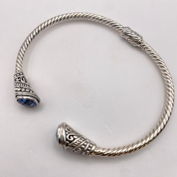 Annika Witt Jewelry - NWT ANNIKA WITT Sterling silver Textured Hinged Blue Topaz Bracelet Made in Bali